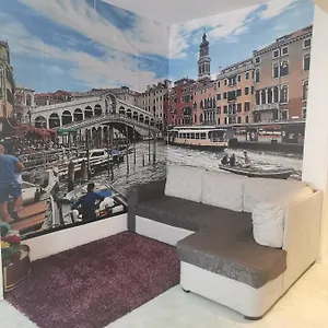 Zsuzsa Lak Appartement